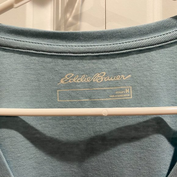 Eddie Bauer Light Blue Short Sleeve Top Size Medium - Picture 4 of 4